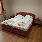 Bor