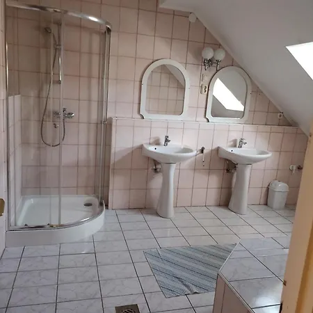 Bor Apartmanhaz アパート *