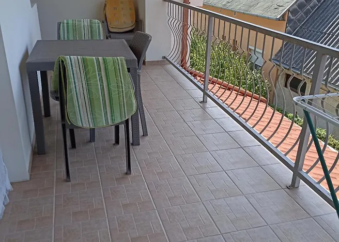 Bor Apartmanhaz Διαμέρισμα *